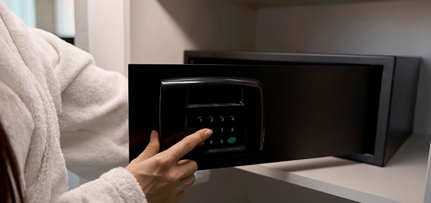 Safe Unlocking Service Company in Canyon Lake, California