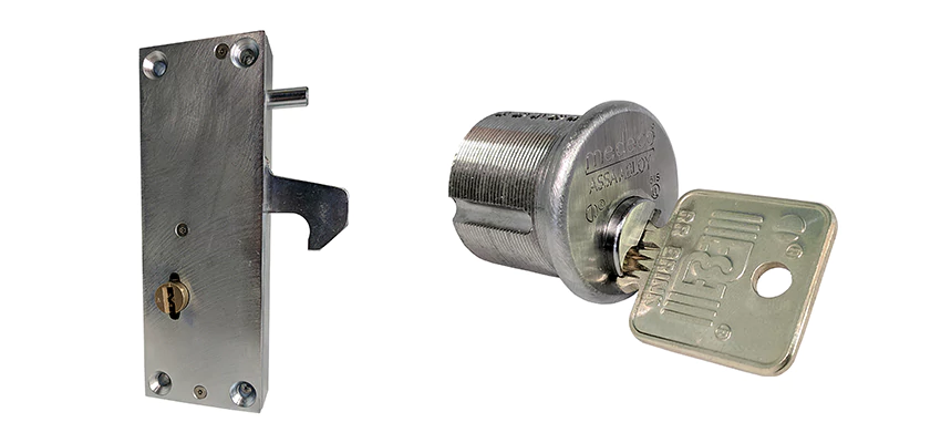 RR Fence Gates Brink Locks Repair in Canyon Lake, California